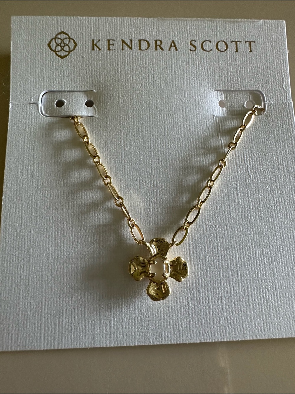 Kendra Scott Leanne Gold Pendant Necklace